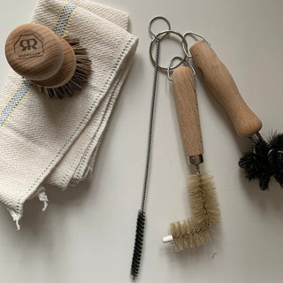 Sink cleaning brush set