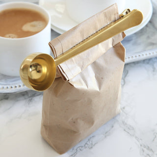 Coffee scoop and clip