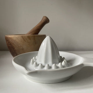White Porcelain Lemon squeezer