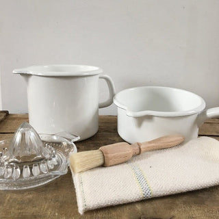 Beech pastry brush