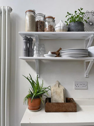5 tips on creating a practical & pretty shelf