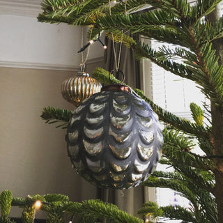 Large silver pleated glass tree decoration